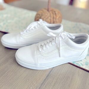 Vans size 9.5 Women’s (8 Men’s)